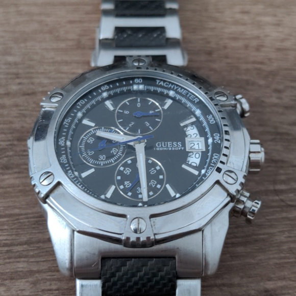 GUESS Watch - Picture 3 of 5